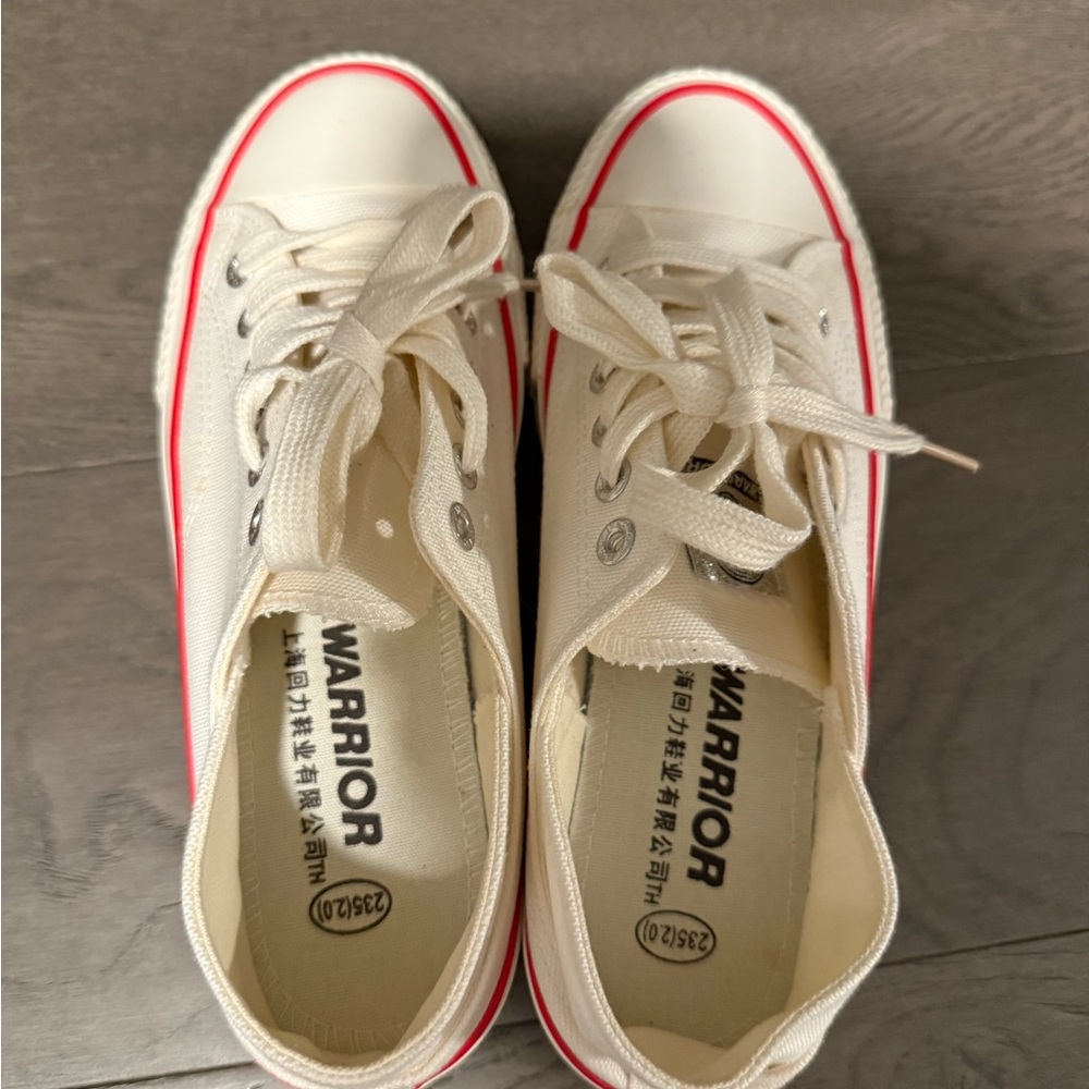 Warrior Women's Off-White Canvas Sneakers size 6.5